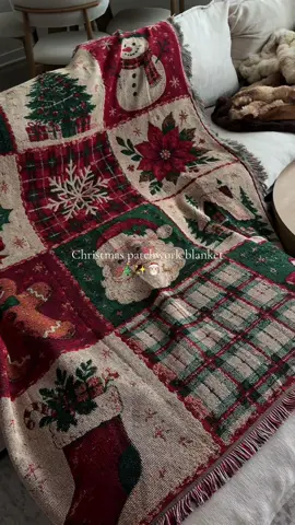 my favorite holiday blanket 🎄✨ #christmas #christmasdecor #blanket #christmasblanket #christmasaesthetic 