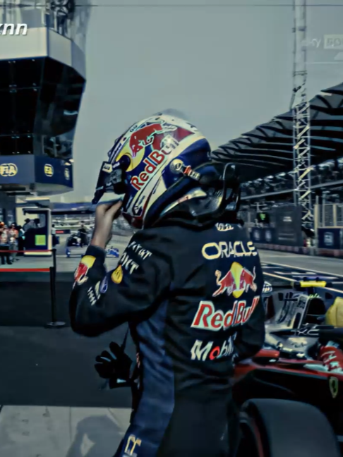 he never left // #MAXVERSTAPPEN #f1edit #edit #mv33 #redbull #maxverstappen #f1 #Formula1 #fyp #GOAT

✦ upload method ✦ @lukef1.aep #LukeUploadMethod