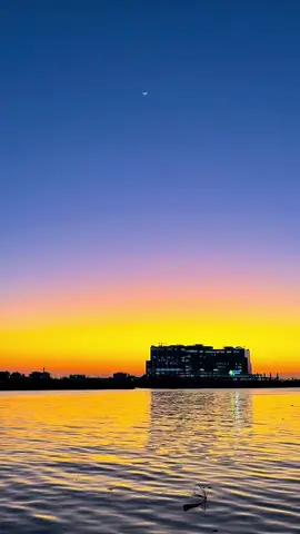 Vibes city of Makassar✨ #vibes#makassar#pantailosari#senja#fyp 
