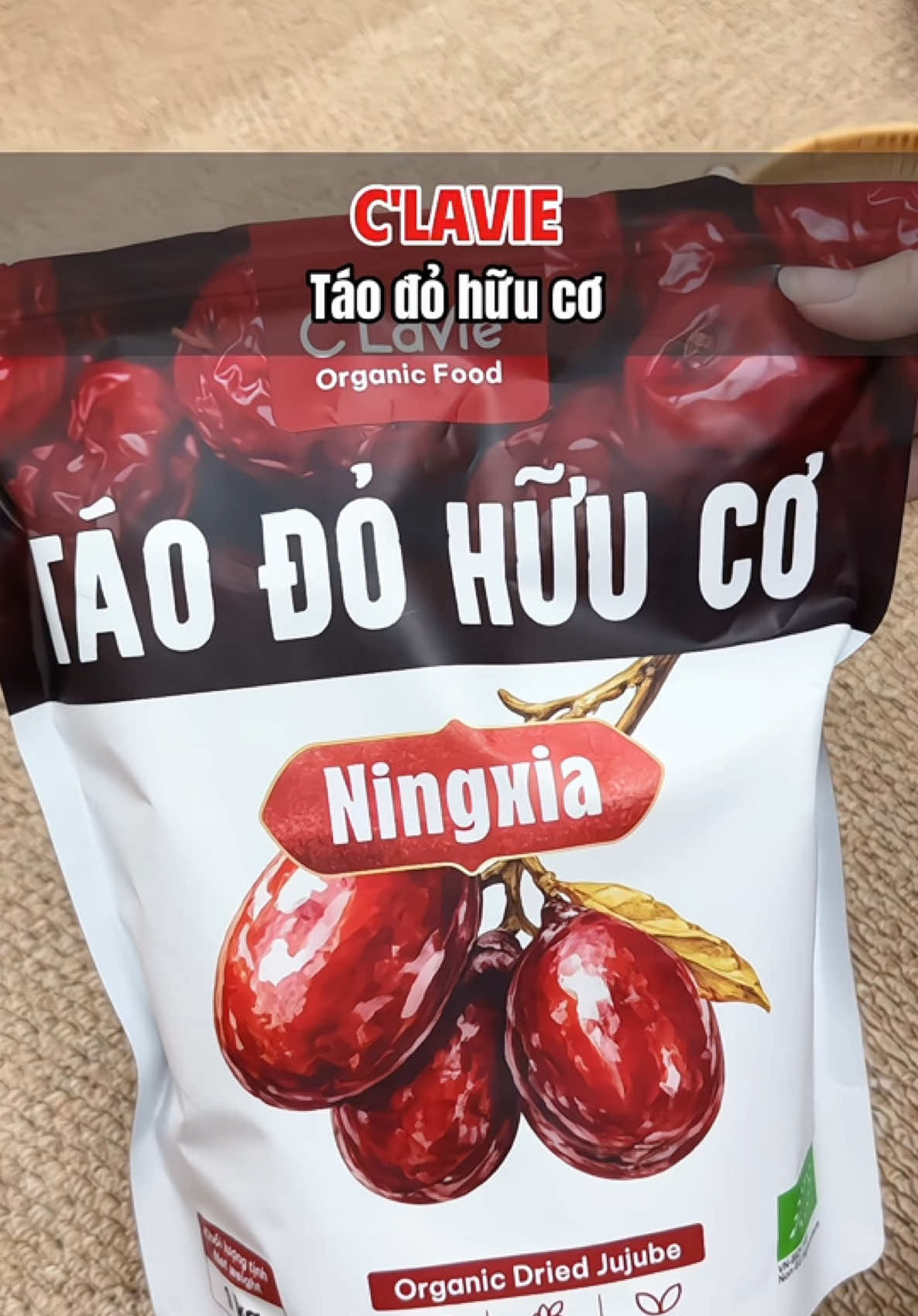 Cả Cam và mẹ đều mê món táo đỏ này ý #CLaVie #TaoDoHuuCo #TaoDoCLavie #PhanNguyenOrganic #EatClean 