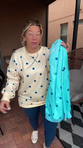 A top that’s so good you get it in more than one color 😅🦋💙 ##oversizedshirt##fallfashion##falldealsforyou