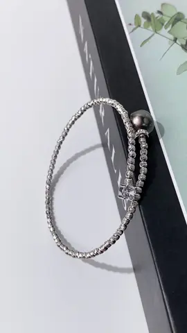 Super cool BT bangle#SohoChic #pearl #jewlery #bangle 