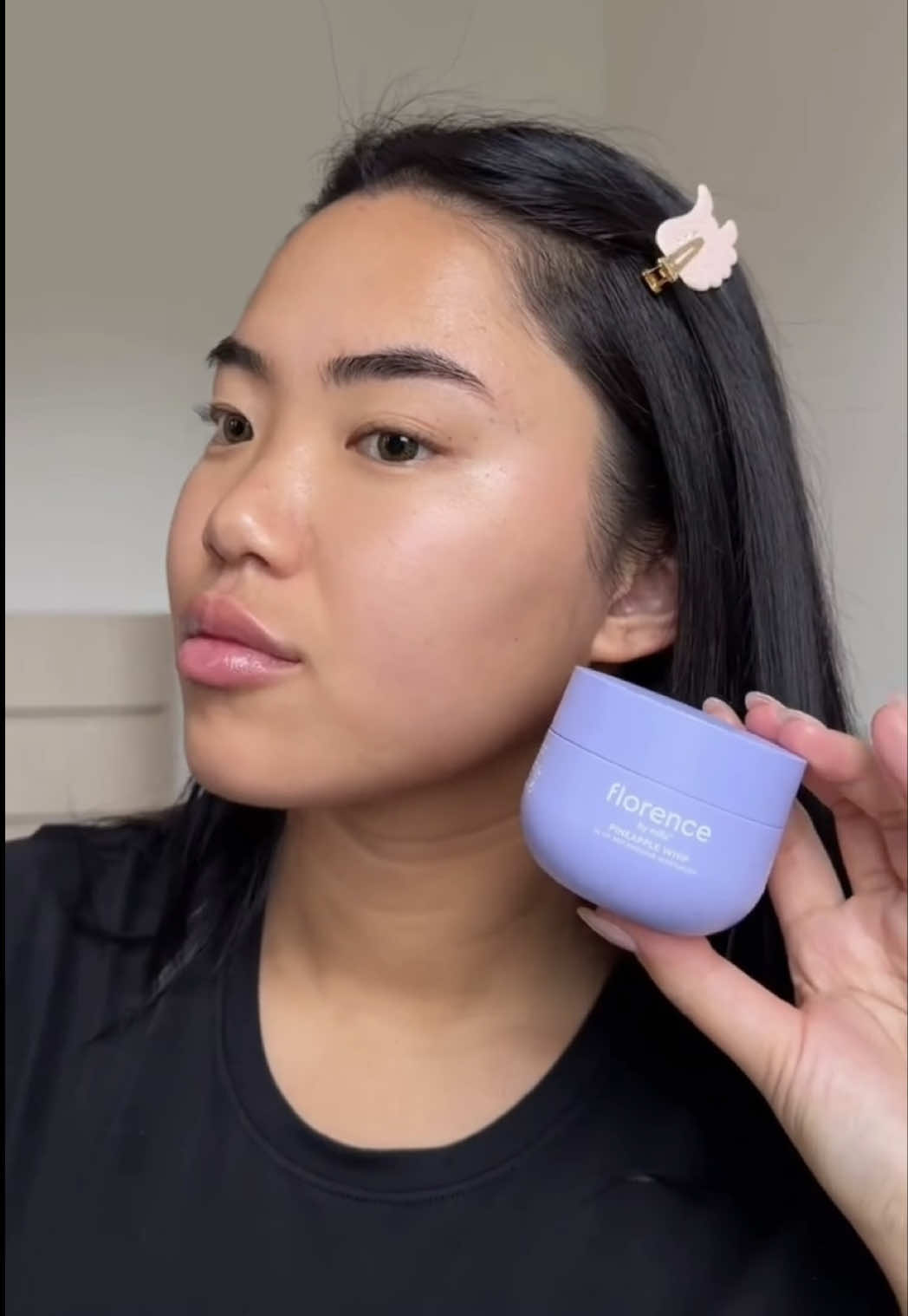 that flo glow 💜 @Ariana 🎀 shop pineapple whip @Ulta Beauty #florencebymills 