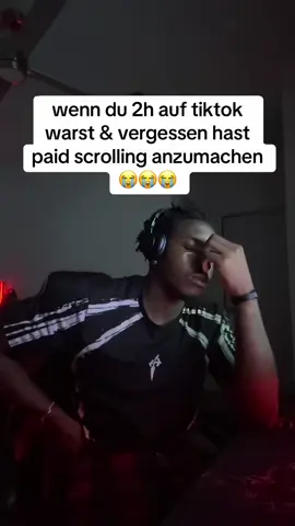 😭