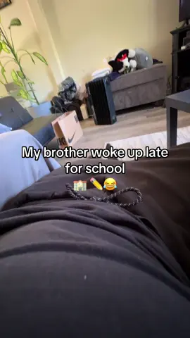 Brother, can’t wake up on time 😭🤦🏽👁️ #skit  #explorepage✨  #fyp  #bryan10k 