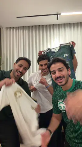الف مبروك لمنتخبنا 😍🇸🇦 @حذيفة عبدالرحمن  @فيصل بن خالد Faisal Bin Khaled  @مصعب المالكي MOSAB ALMALKI 