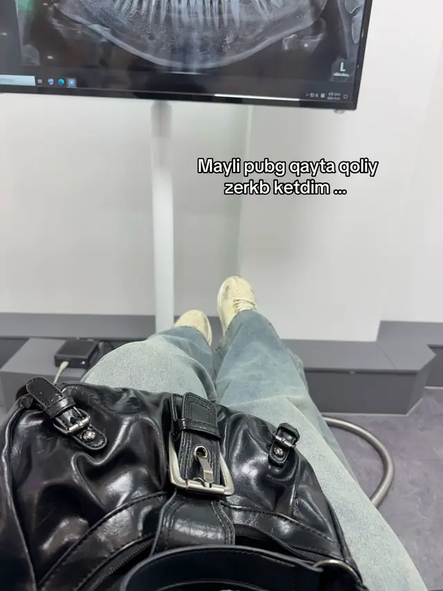 1 oydan beri akimi ozimga sotn db yozardi xezm nomer ciqazmagandim kareski nomerga ulab bomaskanu ozbe boraman yaqnda ulavolaman deb blyaaaaaaa prosta bula qizlani puliga qarab qogan xezmla xalyam borligini qarela 💔 