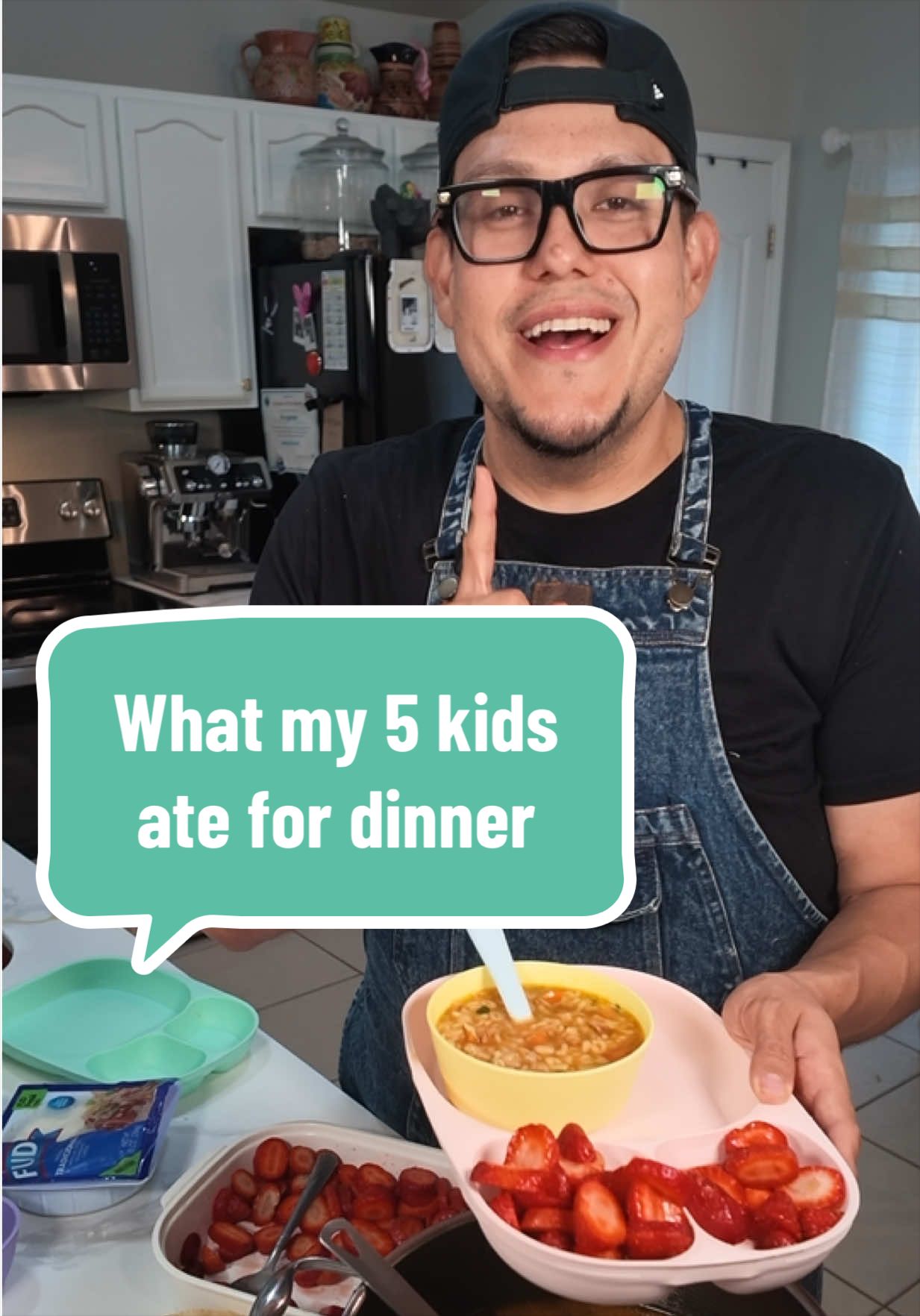 Sopita is what’s for dinner, this is what our 5 kids ate for dinner 💜 @Daddy Kyler 