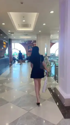 Để có được dáng vẻ này thì e đã từng trải qua rất nhiều điều tồi tệ , vậy nên một cơn gió nhẹ làm sao có thể làm em gục ngã 😊