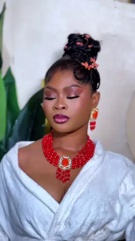 A queen by heritage 🤴✨ . Hairstylist: @Xophia_luxe|Aba  #bridalmakeup #bridalmakeupartist #viral #fyp 