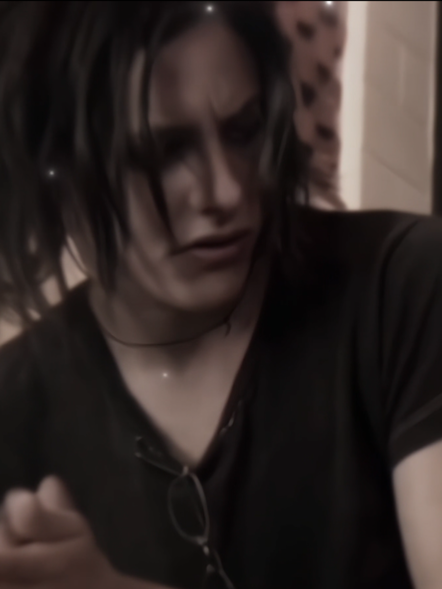 song name: Ease Your Mind - Rochelle Jordan | #thelword #thelwordedit #shanemccutcheon #katherinemoennig #wlw 