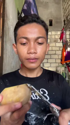 Pisau pengupas buah dan sayur,mempercepat pekerjaan