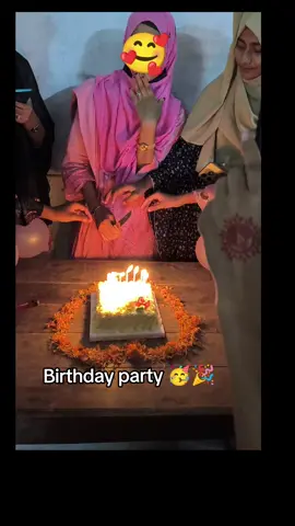 birthday party 🥳🎉#CleanLook Maksudnya 