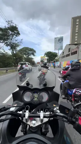 Película de terror #morini #vstrom #dl650 #xcape650 