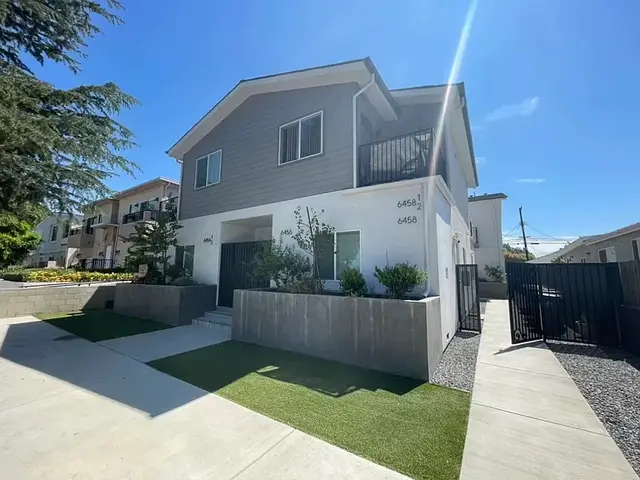 Bedrooms: 3 Bathrooms: 3 Full bathrooms: 3 Home type: Apartment  Security deposit: $1050 Rent: $2150 Region: Los Angeles #rentalproperties #forrent #affordablehousing #californialiving #realestatetiktok 