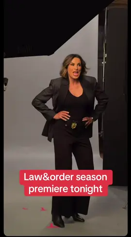 So excited for the season premieres! #mariskahargitay #lawandordersvu #oliviabenson #tonygoldwyn #fyp 