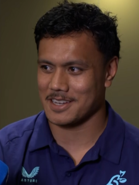 The Wallabies centre combination has a 𝐡𝐢𝐬𝐭𝐨𝐫𝐲 dating back to schoolboy rugby 👶 Len Ikitau and Isaac Henry will face a very experienced All Blacks centre pairing at Eden Park 👊 ↳ Rugby Heaven. Watch now on the Stan Sport App and YouTube. #StanSportAU #RugbyHeaven #BledisloeCup #Wallabies