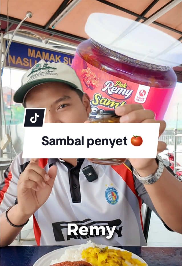 Mana player-player sambal penyet kat sini?? 😏😏 #sambalgepuk #sambalpenyet #sambalijo #sambalinstant #ayamgeprek 