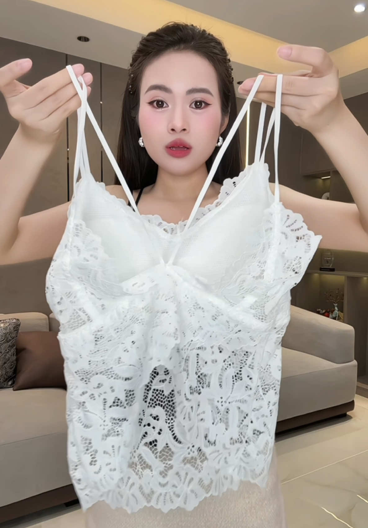 Áo này mặc thoáng lên form quá đẹp ạ