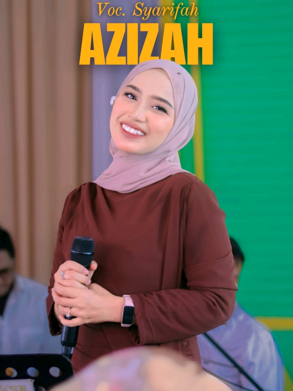 Cover “Azizah” by El Mazaya Gambus  Performance at the Wedding of Rowdhotul Jannah & Hanafi✨ 📍Cidodol, Kebayoran Lama, Jakarta Selatan ━━━━━━━━━━━━━━━━━━━━ EL MAZAYA GAMBUS Arabian Live Music | Special Event | Corporate Kelapa Gading, Jakarta, Indonesia Contact Person: 0858-1189-5313 Email: elmazayatonefromthenorth@gmail.com Spotify: El Mazaya Gambus YouTube: EL_MAZAYA #azizah #melayu #livemusic #weddings #fyp 