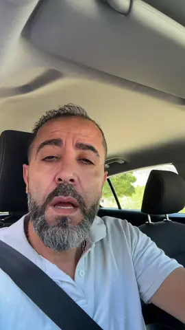 الرجال مغنجين حالهم كتير 🤣🤣