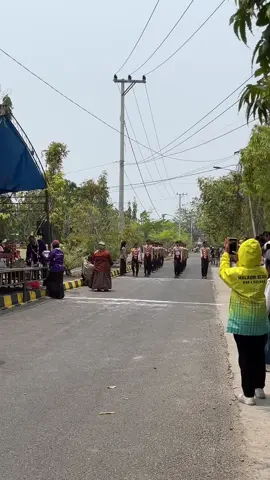 Gerak jalan pramuka “MAN 1 Polewali Mandar” (merinding sekolahku masya Allah 🔥🔥😭)  #gerakjalan #pramuka #polewalimandar 