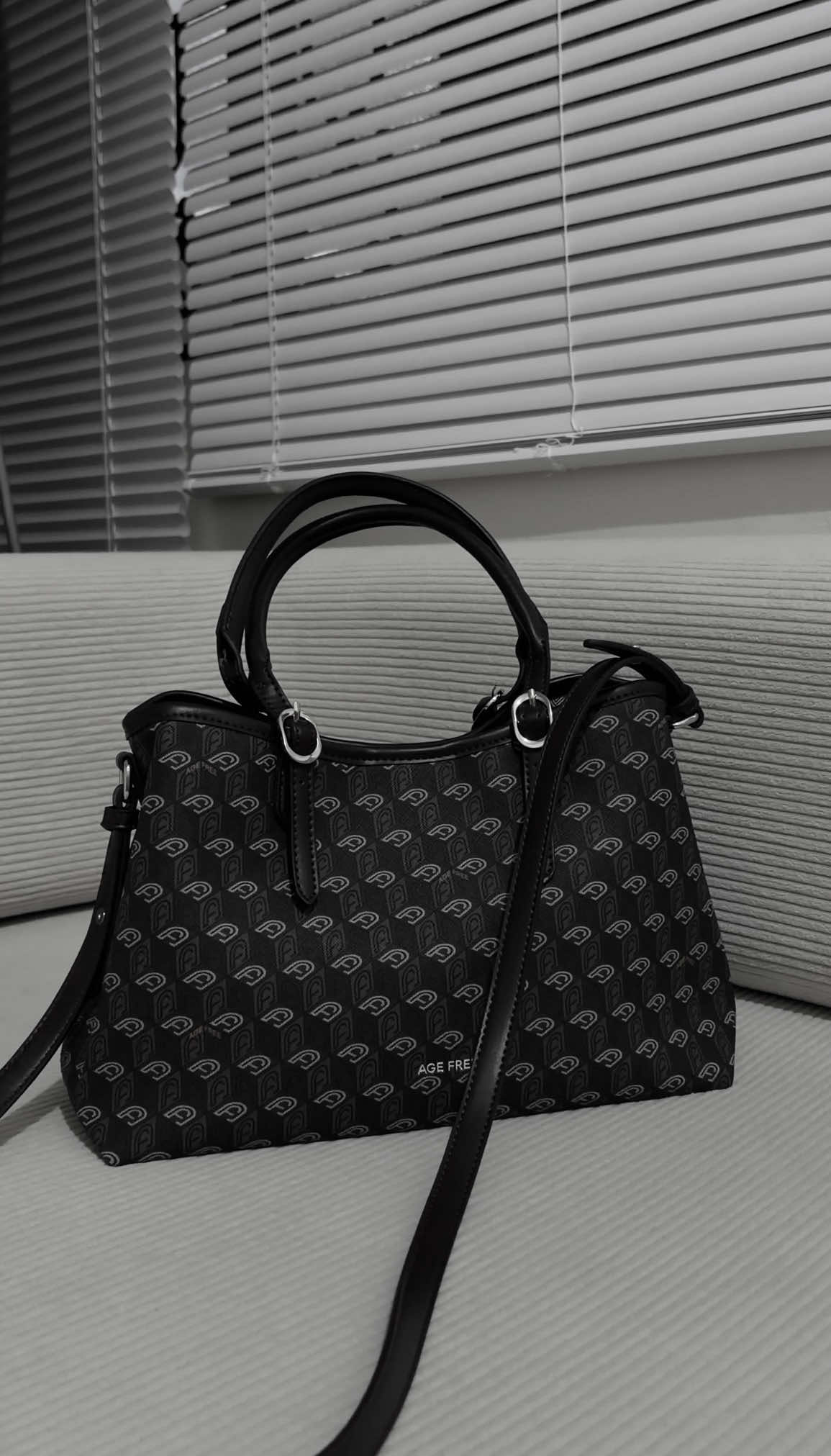 Avera bag tote bag✨  #classybag #slingbag #agefree #agefreenewarrival #agefreebag @AGE FREE.ph 