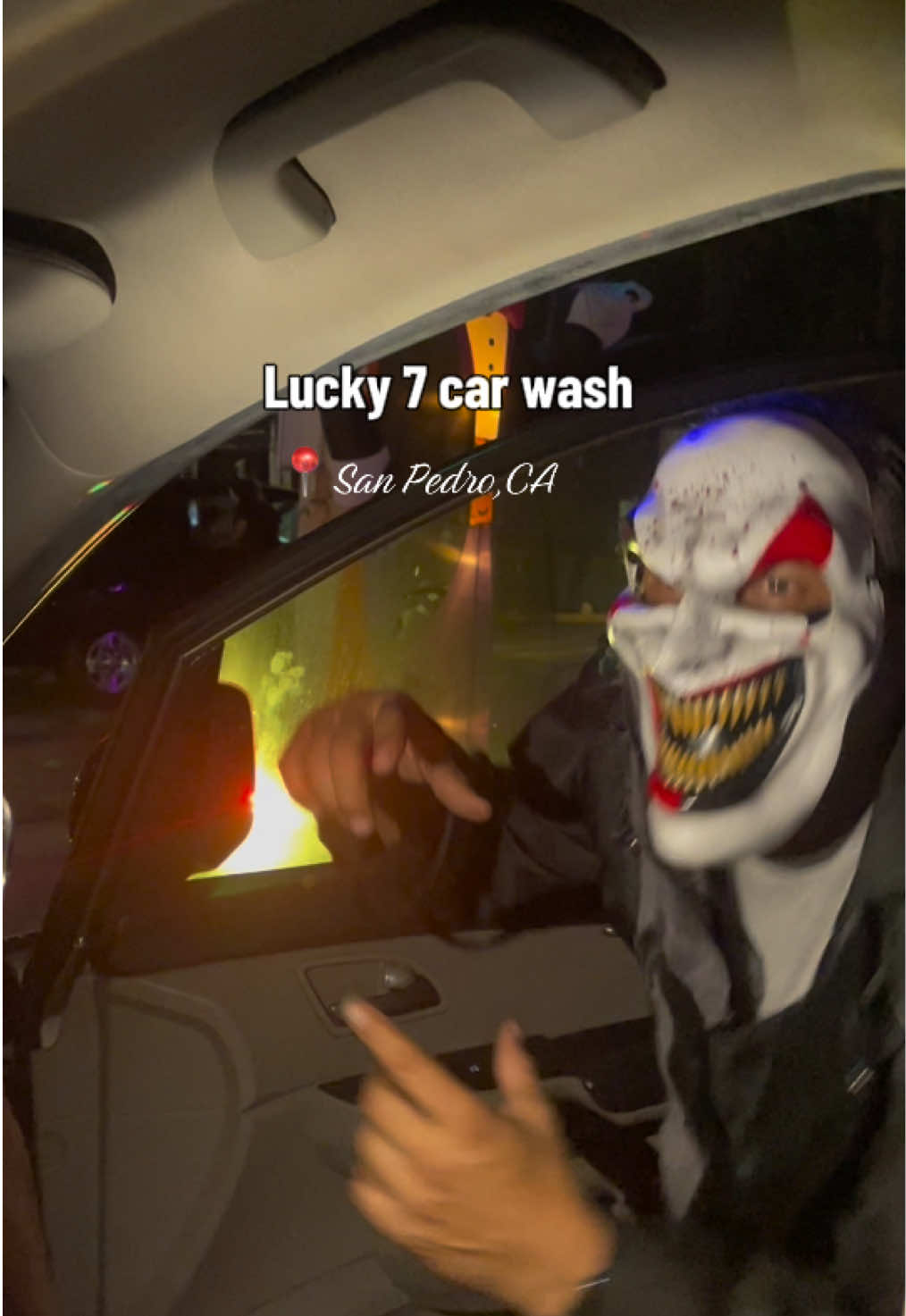 took the kids on a little night adventure 🤭👻  @priscila @Aaron Cruz #sanpedroca #lucky7carwash #hauntedcarwash #southbay