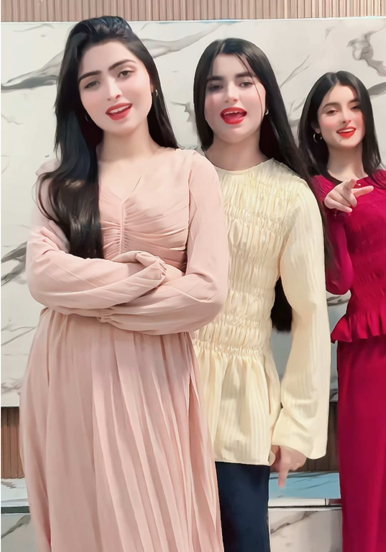 🥹💗💐@sisstory👩🏻‍❤️‍👩🏻🫶🏻  . . #explorepage✨ #fypシ #trending #sisters #friends 