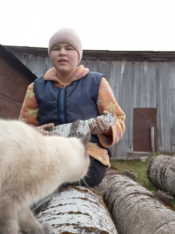 не осуждайте сильно, только купили гитару, поэтому только учусь😁