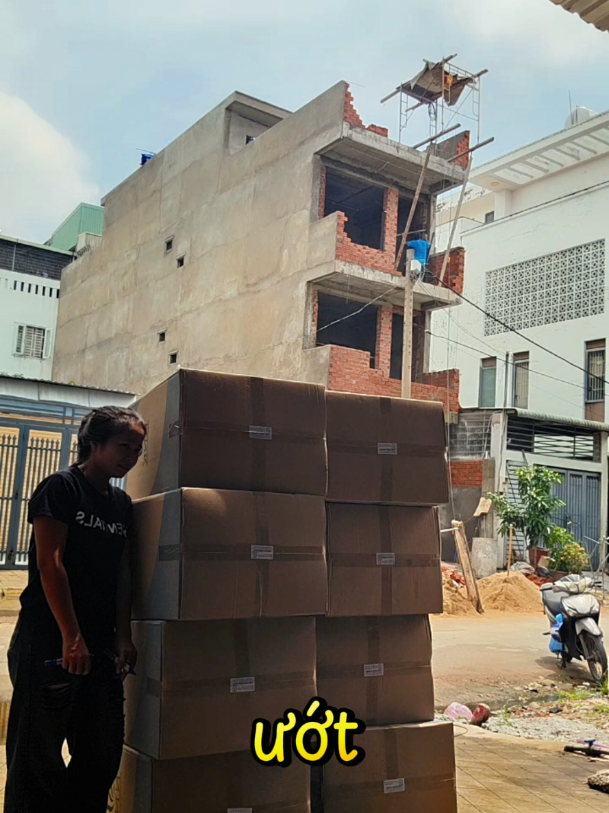 Người phụ nữ mạnh mẽ nhất không phải là người không bao giờ khóc, mà là người khóc rất to trong đêm rồi sáng ra vẫn thản nhiên bước tiếp. #khosiduongtam #tam247 #xuhuong #tiktok #khautrang 