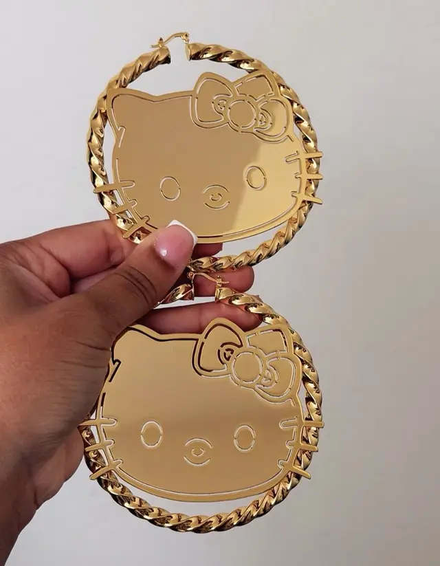 Hello Kitty for the girrrrls 18k Gold Plated #hellokittylover #customjewlery #hellokittyfinds #hellokitty