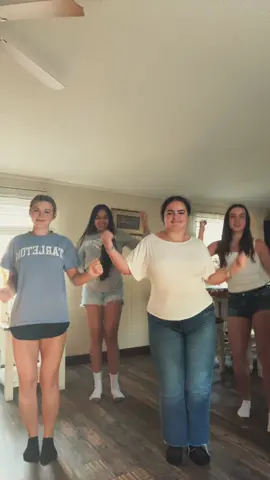 Weekend routine #makeusviral #dance @🎀💗 @🦄 @ireneeeinusaa🇺🇸 