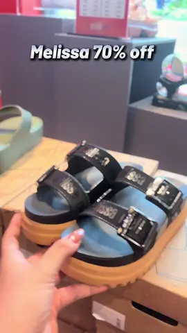 ‼️ Melissa 70% off ထဲက -  size သုံရနိုင်သေးတဲ့ design လေးပါခ #creatorsearchinsights #shoesforsales #melissa #melissashoes #fyp 