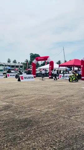 Drag wars ❤️‍🔥 #කටුකුරුන්දracingtrack #raceday #superbikesrilanka #trending #viralvideo 