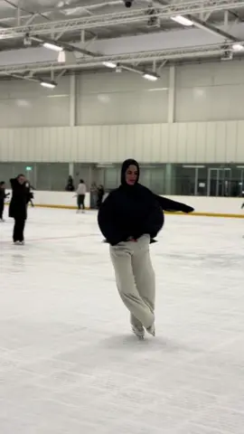 Been a while … #figureskating #hijabi #IceSkating #autumn #fyp 