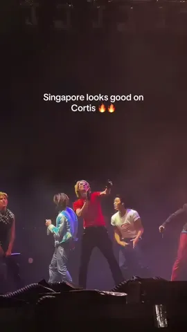 the one time seeing Cortis didn’t require my passport 🙂‍↕️ #cortis #singaporegrandprix #formula1 #cortisf1singapore #acai 