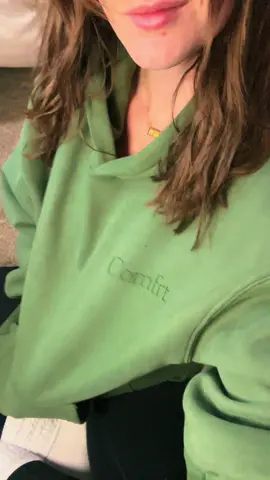 Minimalist style, next-level comfort 🤎 The perfect hoodie for cozy days, errands, and literally everything in between. Adding this one to my fall rotation! 🍂 #MinimalistStyle #CozyOutfits #FallFashion #EverydayStyle #HoodieSeason