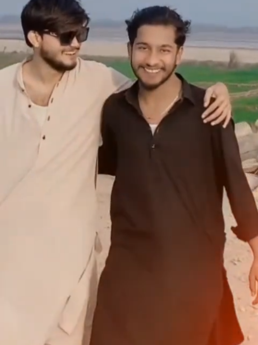 I miss you 😭😭😭😭 please mery yaar k leye sb dua kruu