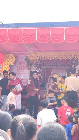 ခေါက်ဆွဲသုပ် မုန့်ဟင်းခါးတဲ့ 😂😂😂#မြိတ်မြို့ #စမ်းရေမိုး #foryoupage #foryou 