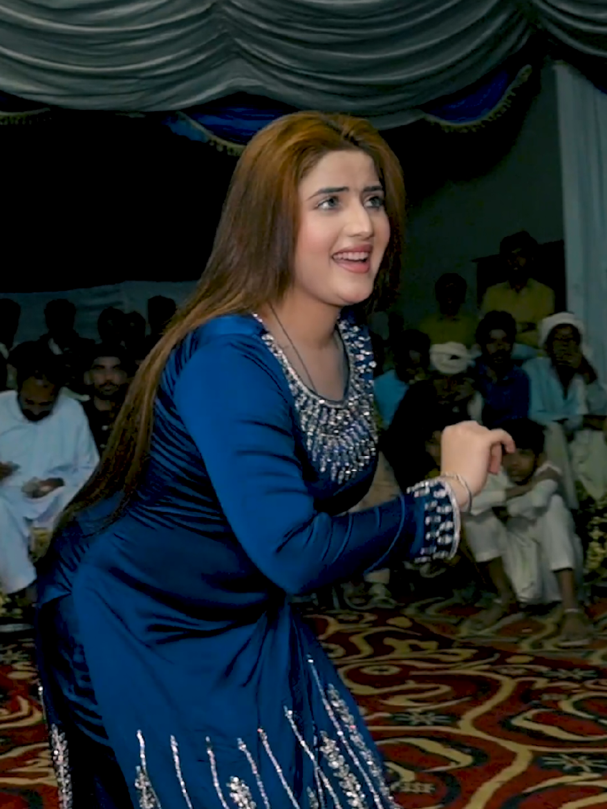Mar Jawan Main, #nishakhan #danceperformance #tiktok #shaheenstudio #viralvideo  @🎀🎀Nisha Ali Khan🎀🎀 