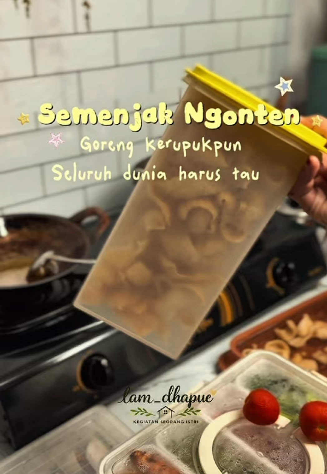 Aku tidak punya energi untuk bersaing dengan orang lain, yang ku tahu adalah terus berjalan, jangan berhenti lama, kalo lagi lelah boleh banget istirahat sebentar, lalu jalan lagi. Semoga apa yg sedang kita usahakan akan jadi cerita indah untuk diingat saat kita berada diatas mimpi kita 🫶🏻 #kontenkreator #pemula #masukberanda #fyp 