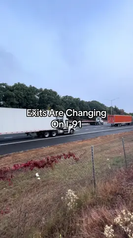 Exits are changing on the #connecticut #interstate Starting October 15th, exit signs will be updated with a new numbering system to meet federal guidelines. It’ll go from sequential to mileage based exits. Do you think it’s a good idea? #greenscreen #roads #driving 
