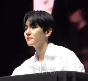 Ada penggemar yang nggak tahu kenapa Baekhyun dipanggil 