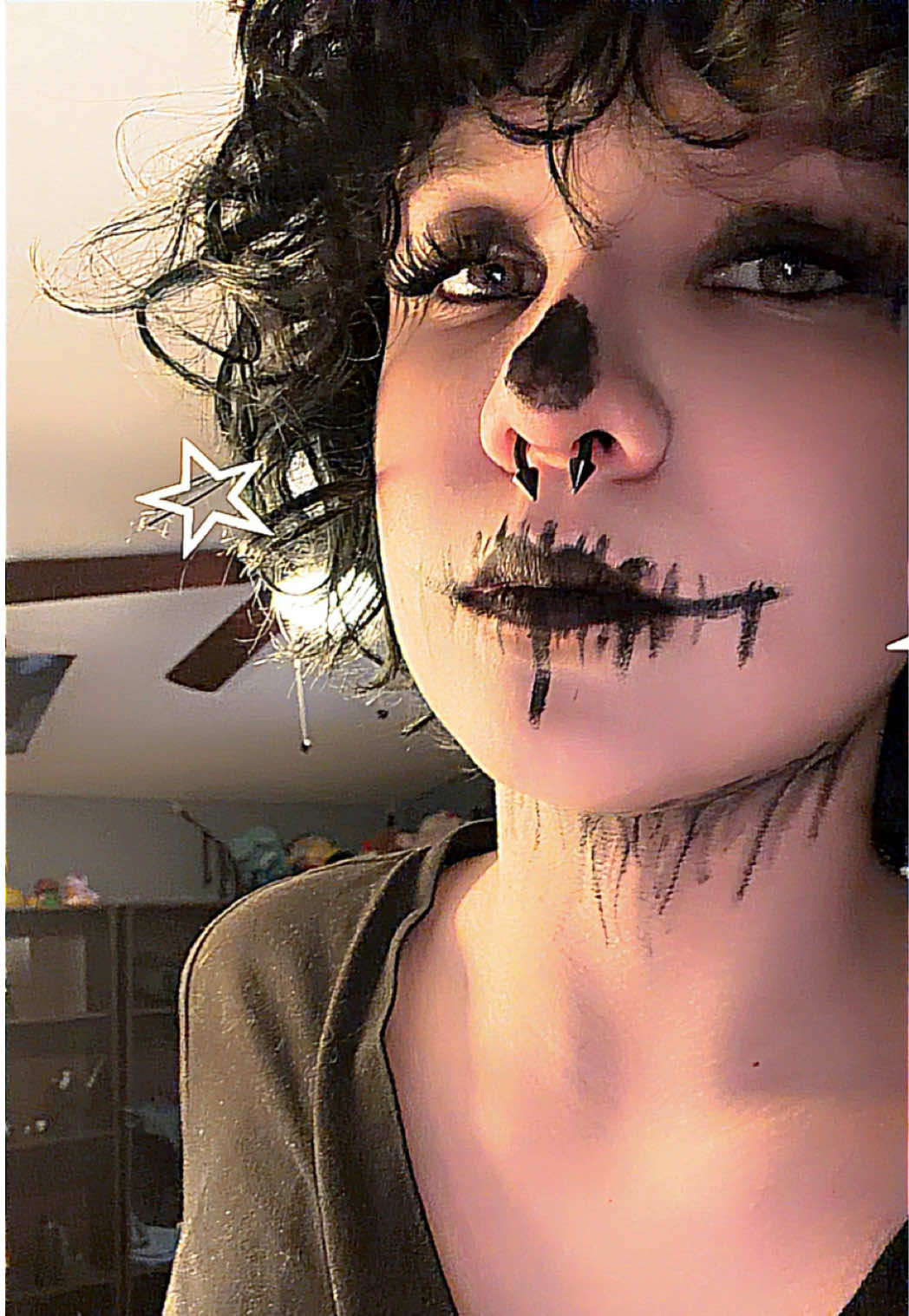 12/31 days of Halloween face paint #wlw #facepaint #31daysofhalloween #lipsync #doicreepyouout 
