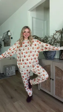 Cutest thanksgiving themed pjs🤍 #thanksgivingpjs 