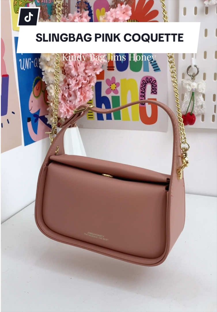 Slingbag manis Kindy Bag Jims Honey ini cocok buat bawa essentials tanpa tas terasa bulky 🥰💓 #kindybagjimshoney  #Jimshoneysurabayastore  #PromoGuncang99 #GajianSale -orv 