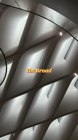 Something free to do in Los Angeles ✨🙂‍↔️ #bookedonbooking #museum #losangeles #fyp #thebroad 