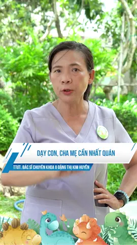 Mẹ nói “không”, ba lại bảo “thôi, cho con một lần”… vậy con nên nghe ai? 😅 Dạy con cần sự nhất quán giữa cha mẹ, từ lời nói đến cách thực hiện những quy tắc hằng ngày. Nhà mình có từng rơi vào cảnh “mỗi người dạy con một kiểu” chưa? #KhungLongNhi #DayCon #ChaMeVaCon #BsKimHuyen