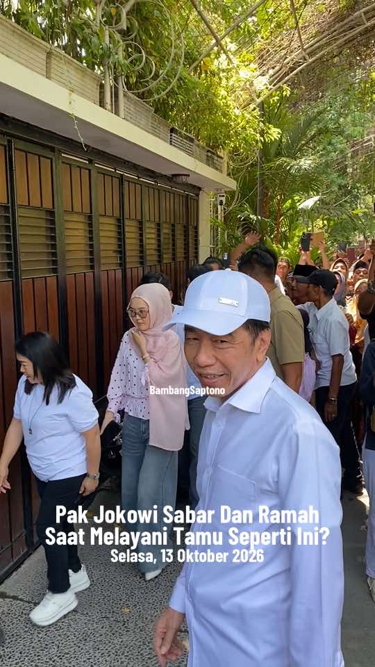 Pak Jokowi tetap sabar dan ramah sekali saat melayani tamu yang seperti ini? Selasa, 13 Oktober 2026 #fyp #jokowi 